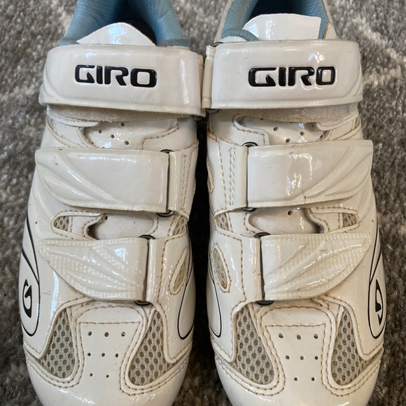 Giro cycle shoes w/ cleats indoor/outdoor Sz 6.5 - Picture 4 of 10